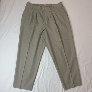Casablanca Vintage Pleated Classic Tan Pants Size 39/22W